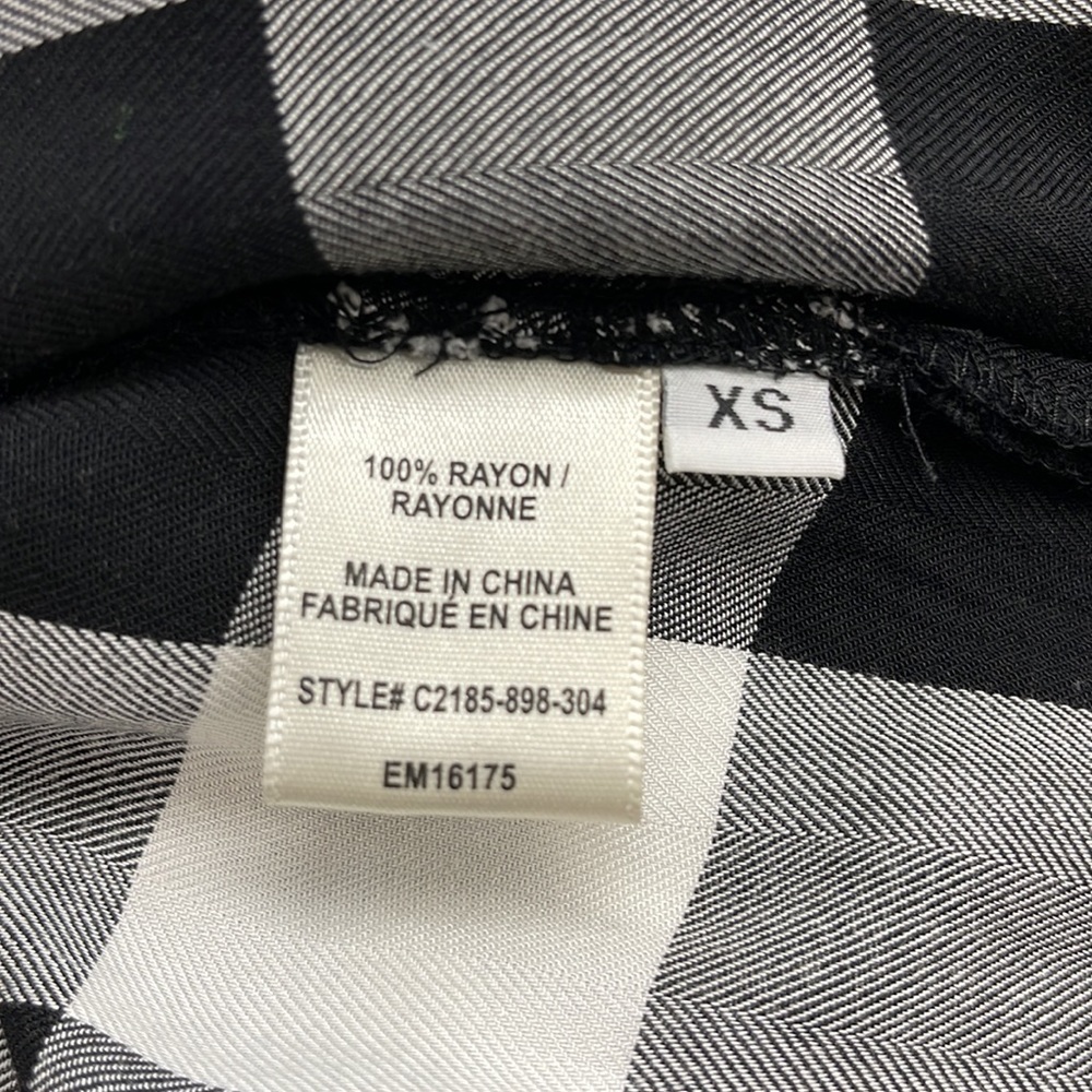 Cloth & Stone NWT Black and White Buffalo Check Off The Shoulder Top - Picture 11 of 12